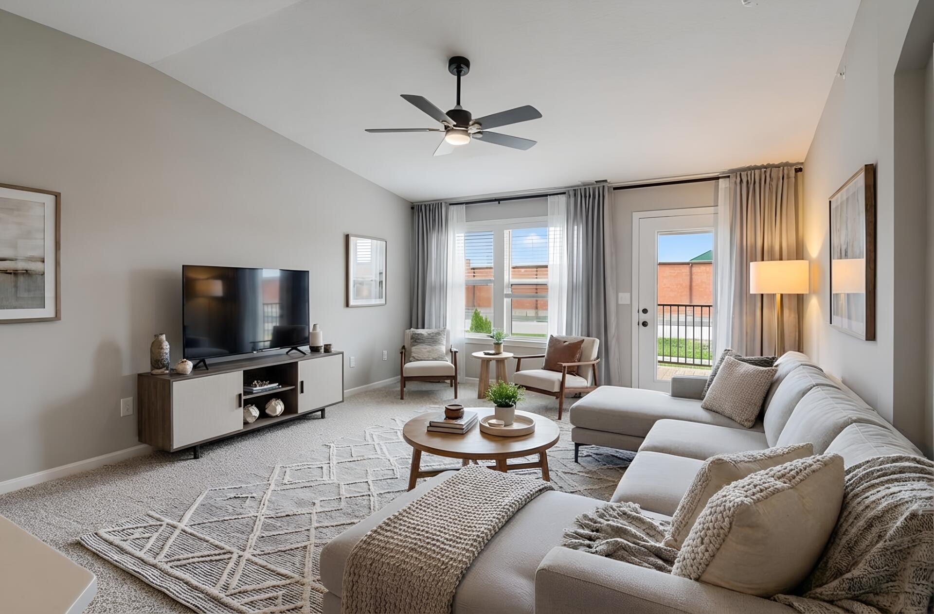 2-Living Room - Pedra