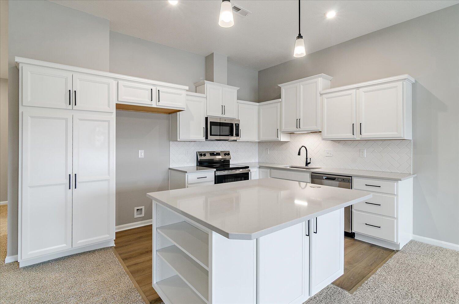 02-Kitchen