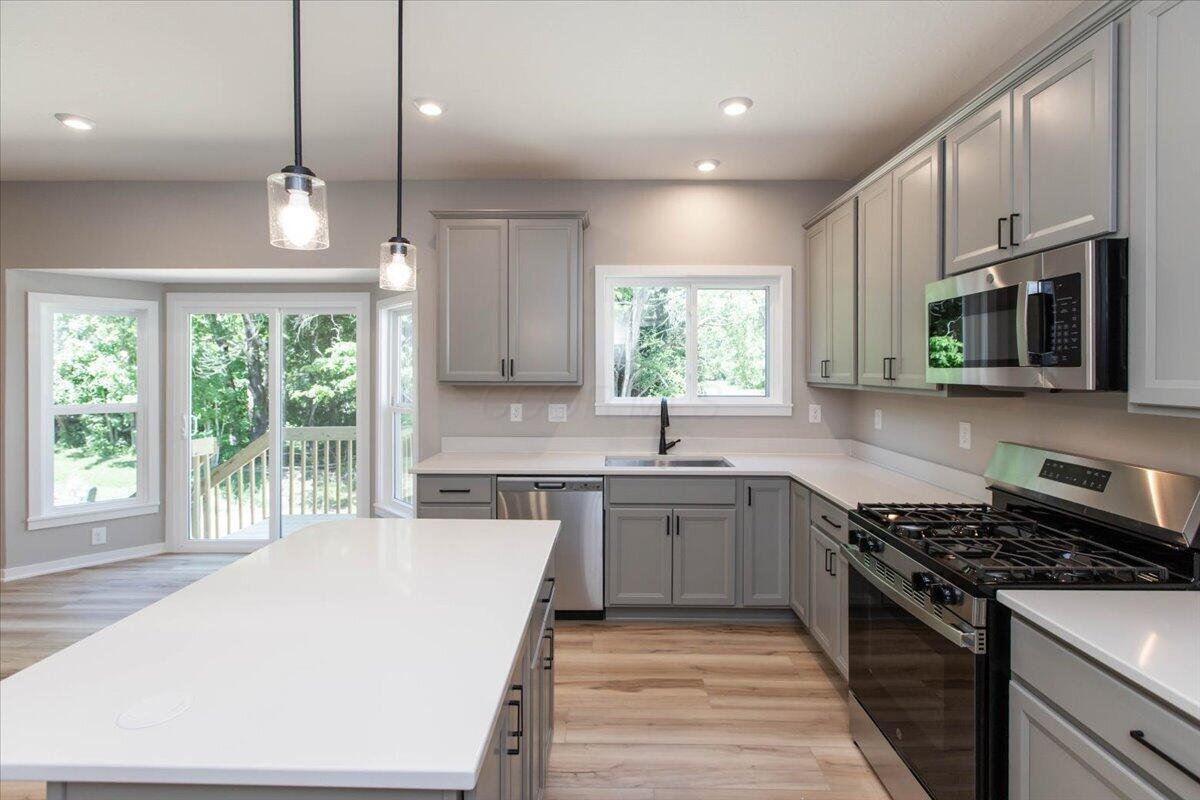 09-Kitchen