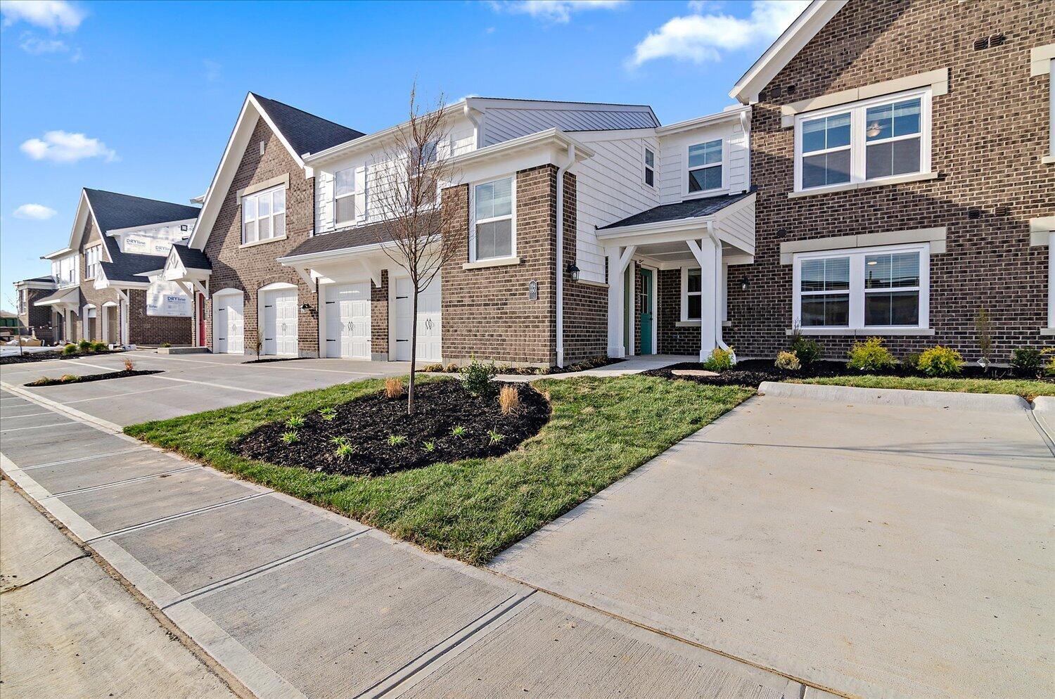 Wexner - C - Crossings at Walton Square: Walton, Ohio - Fischer Homes 