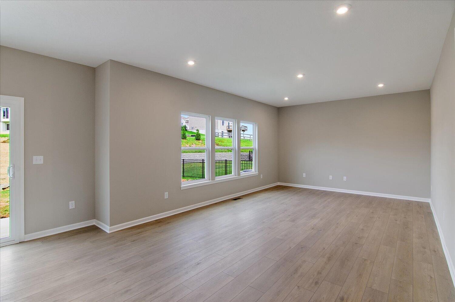 09-Living Room