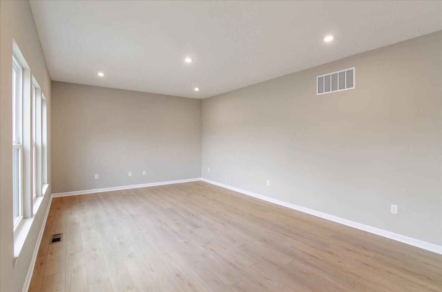 10-Living Room