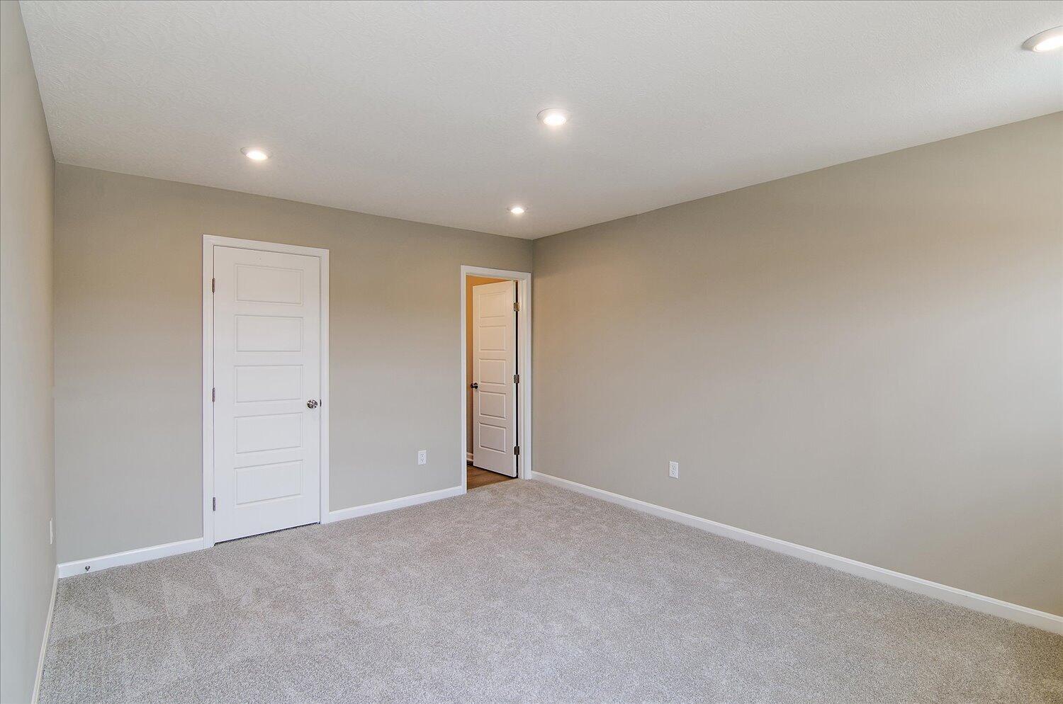 14-Primary Bedroom