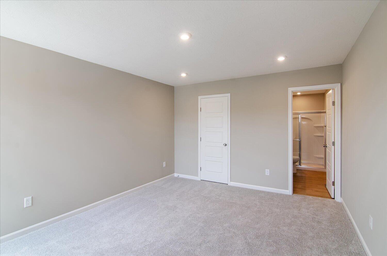 15-Primary Bedroom