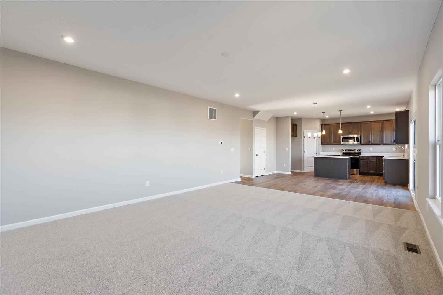 09-Living Room
