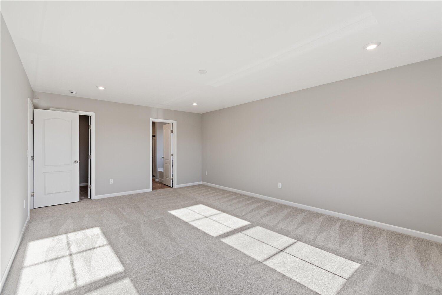 14-Primary Bedroom