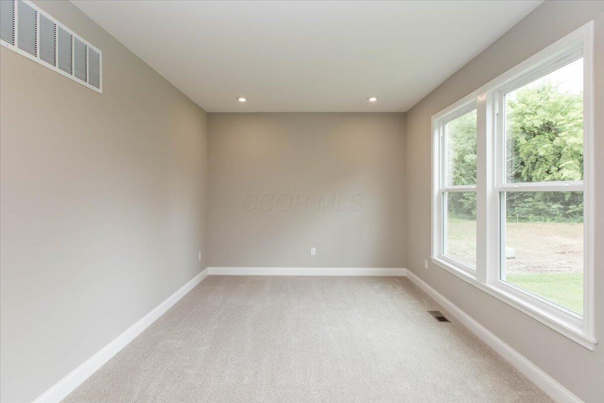 16-Family Room