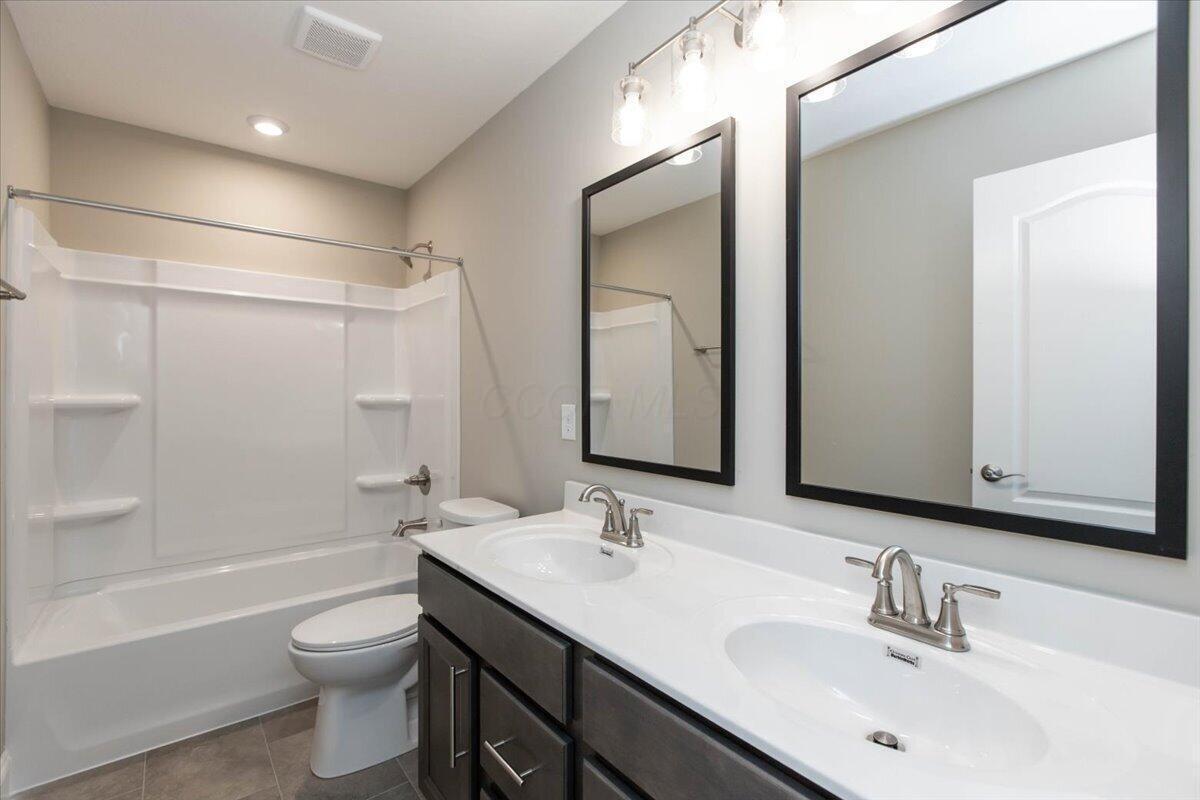 33-Hall Bath