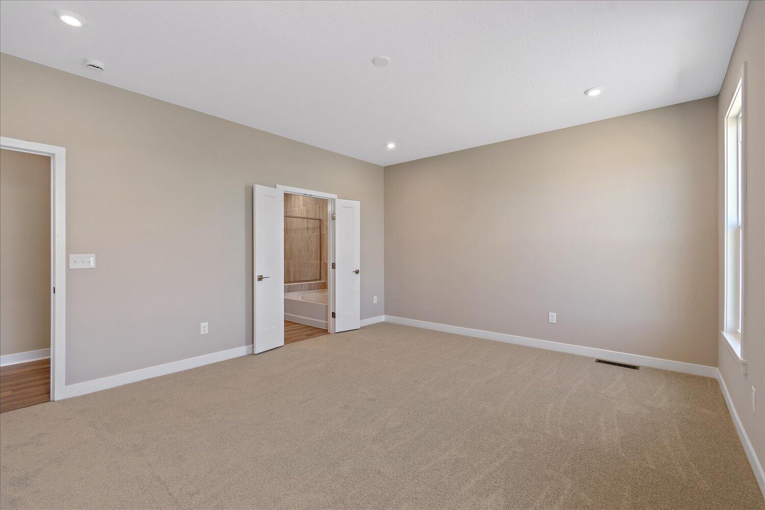 14-Primary Bedroom