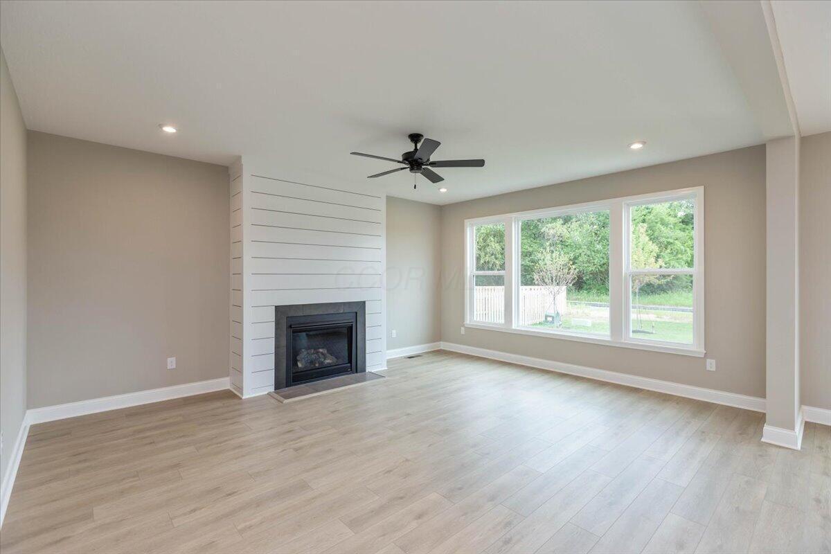 09-Living Room