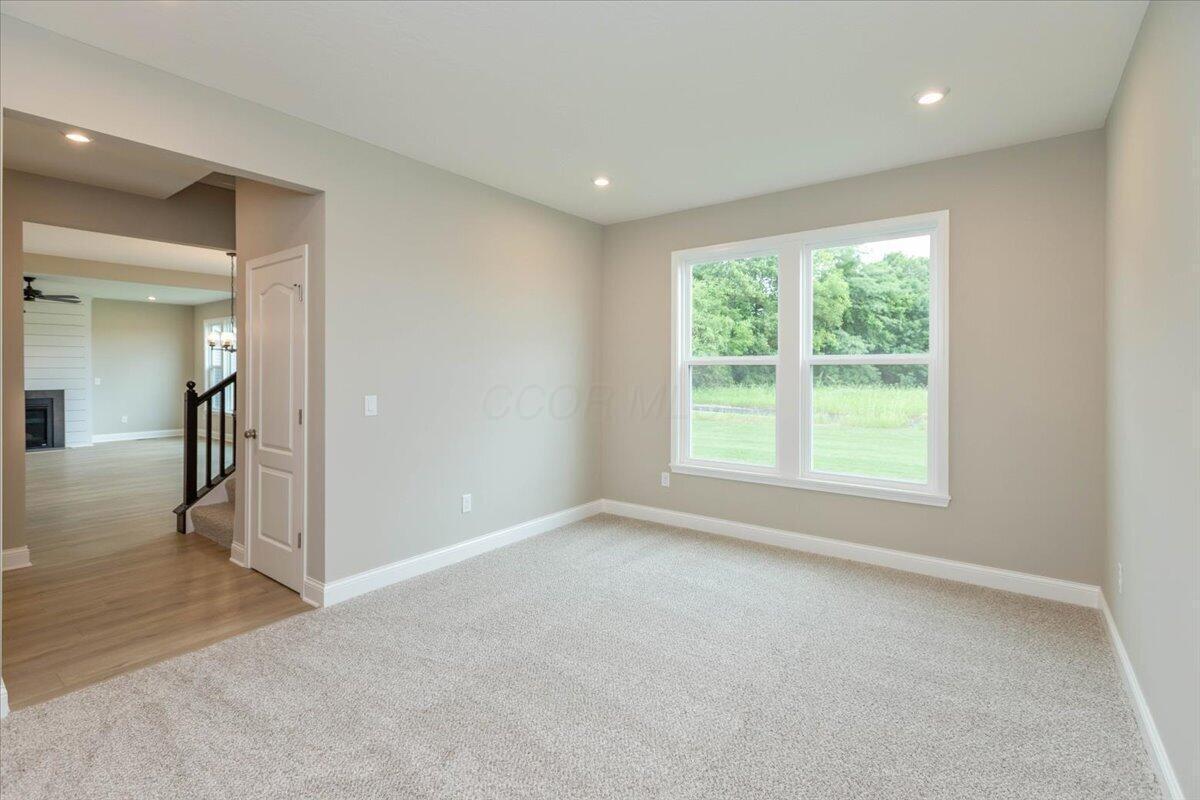16-Family Room