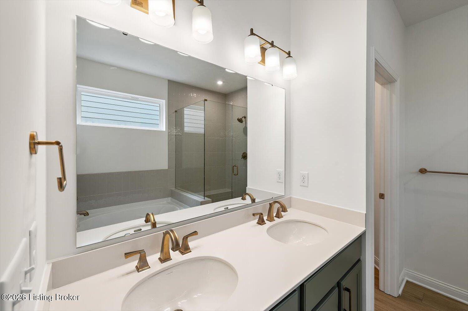 16-Primary Bathroom