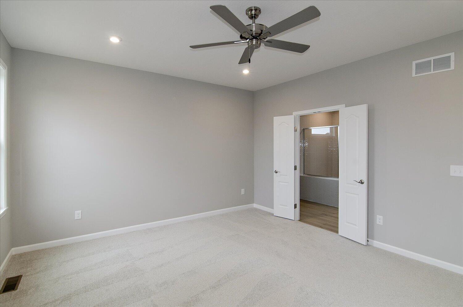 16-Primary Bedroom