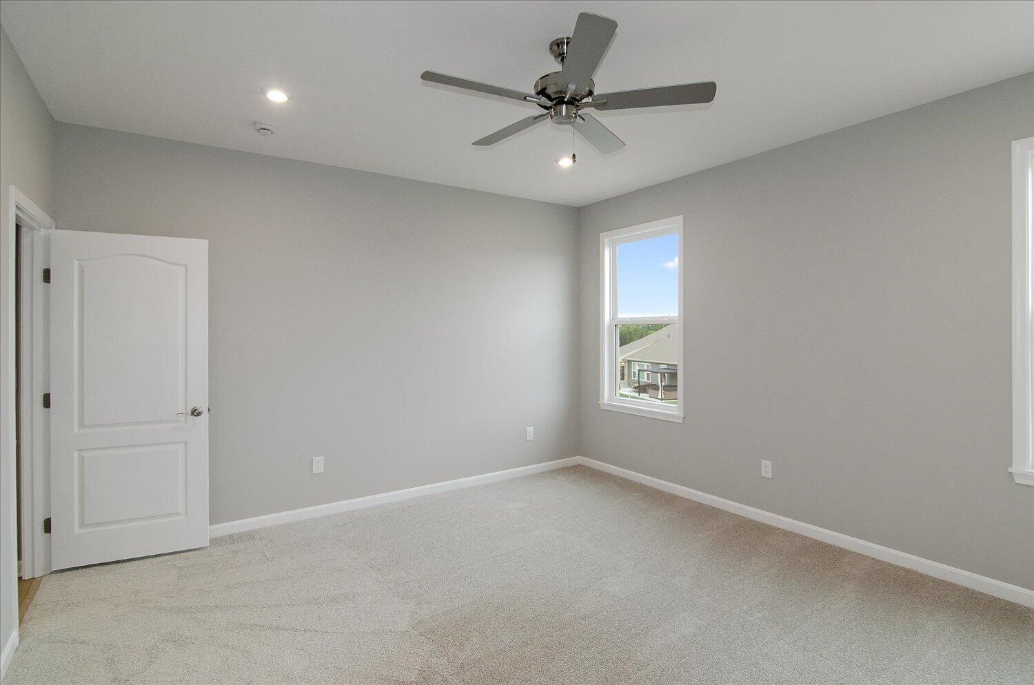 18-Primary Bedroom