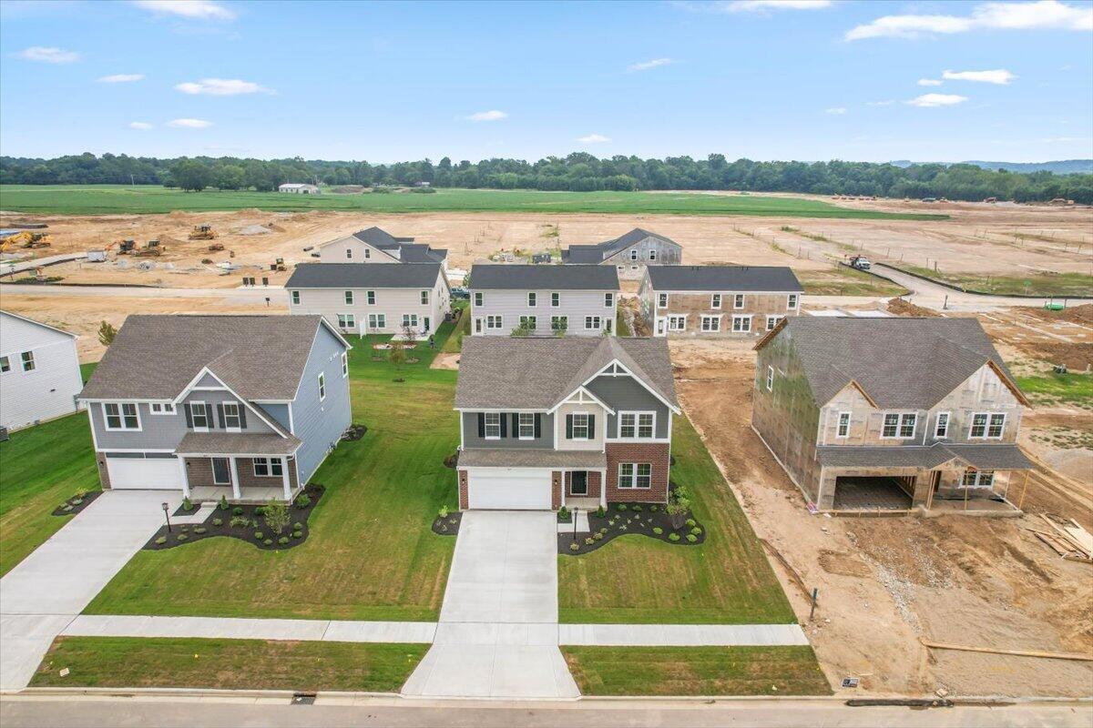 04-Front Aerial