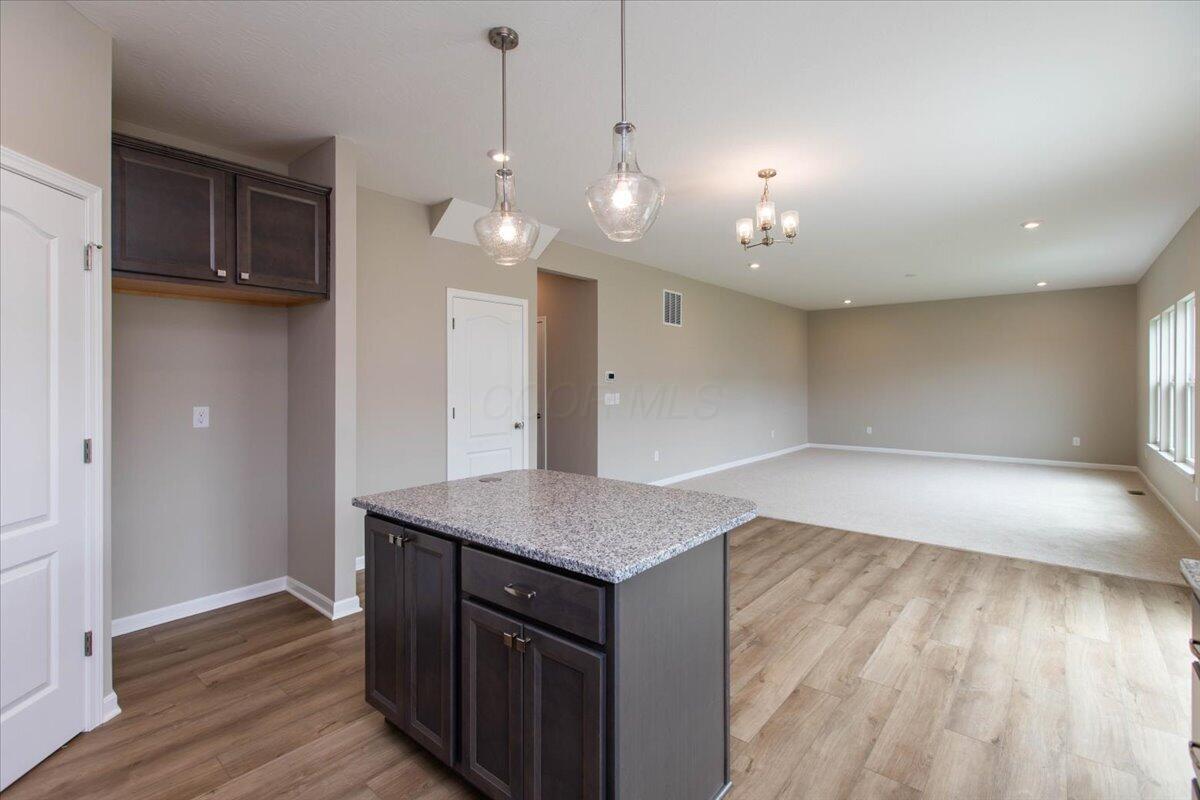 09-Kitchen