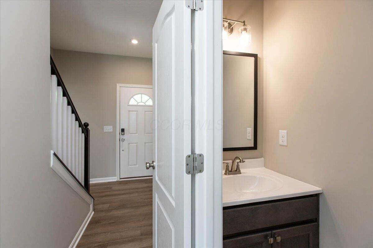 16-Half Bath and Entry