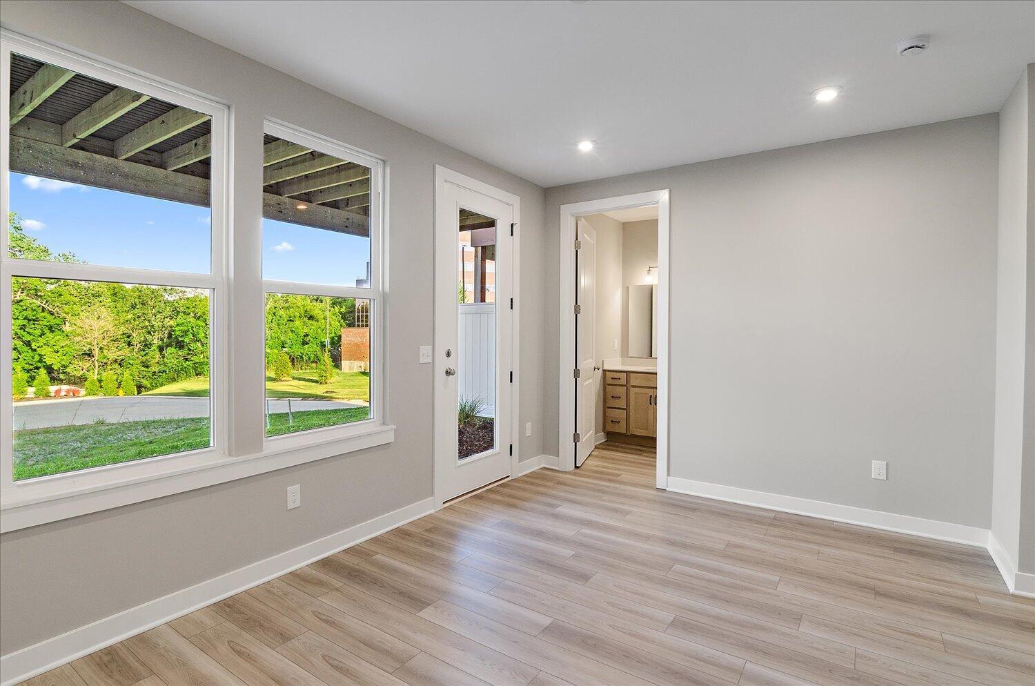 08-Family Room
