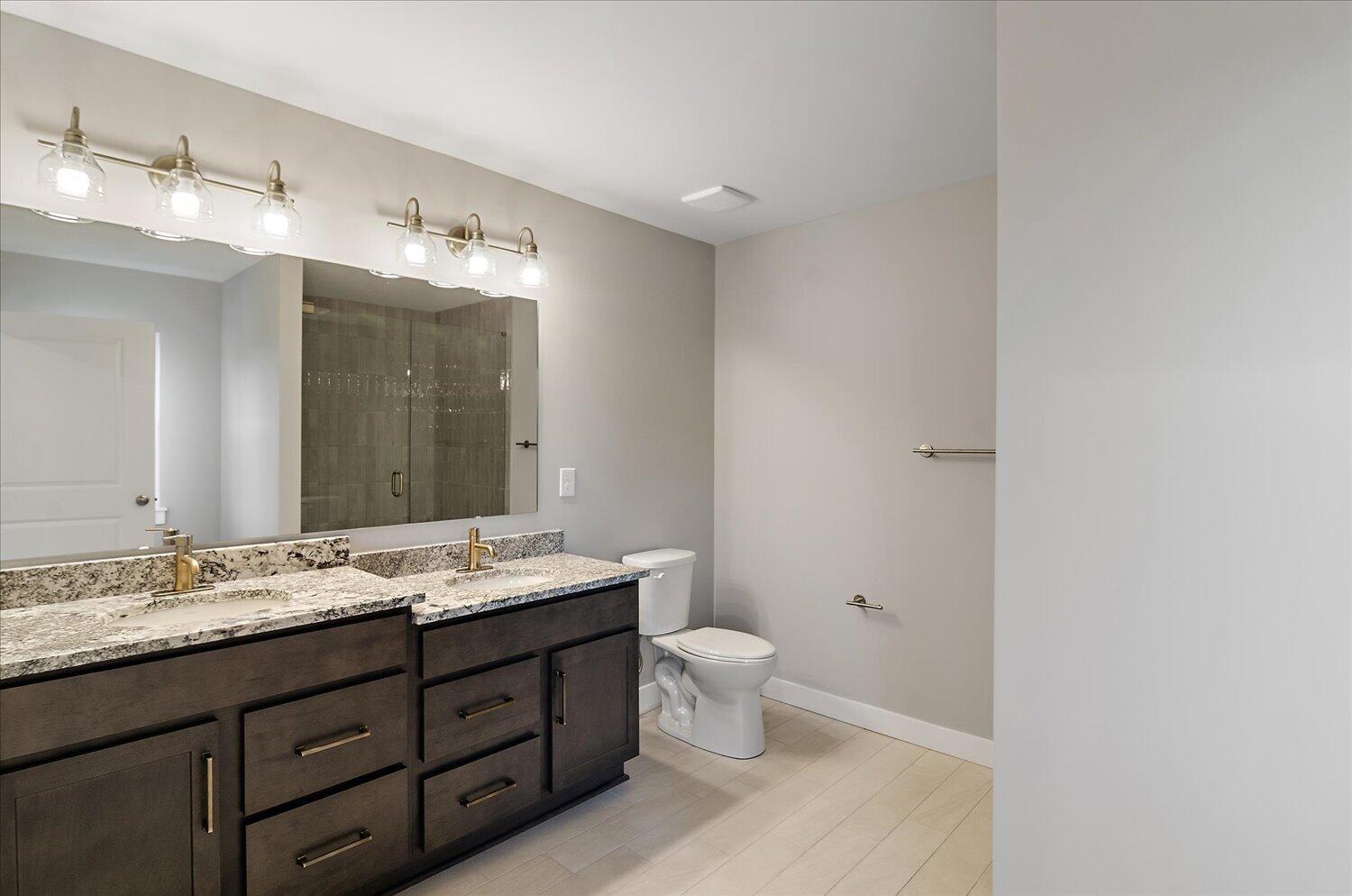 20-Primary Bathroom