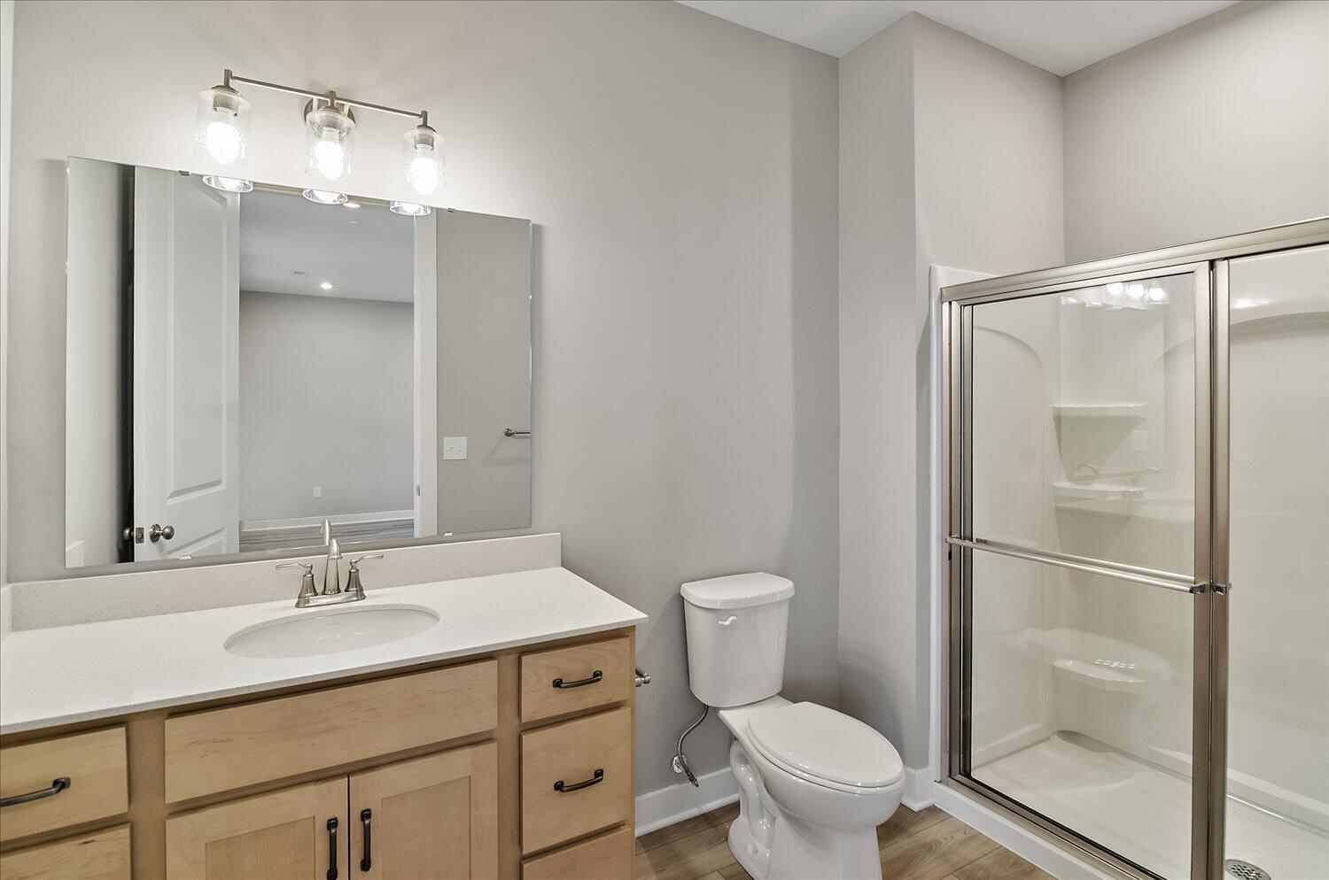 25-Full Bathroom