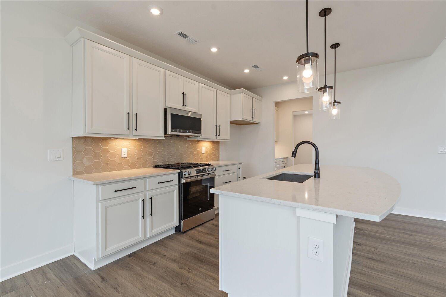 04-Kitchen