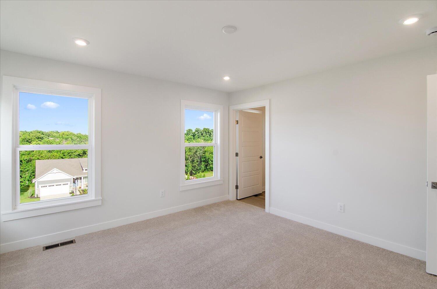 17-Primary Bedroom