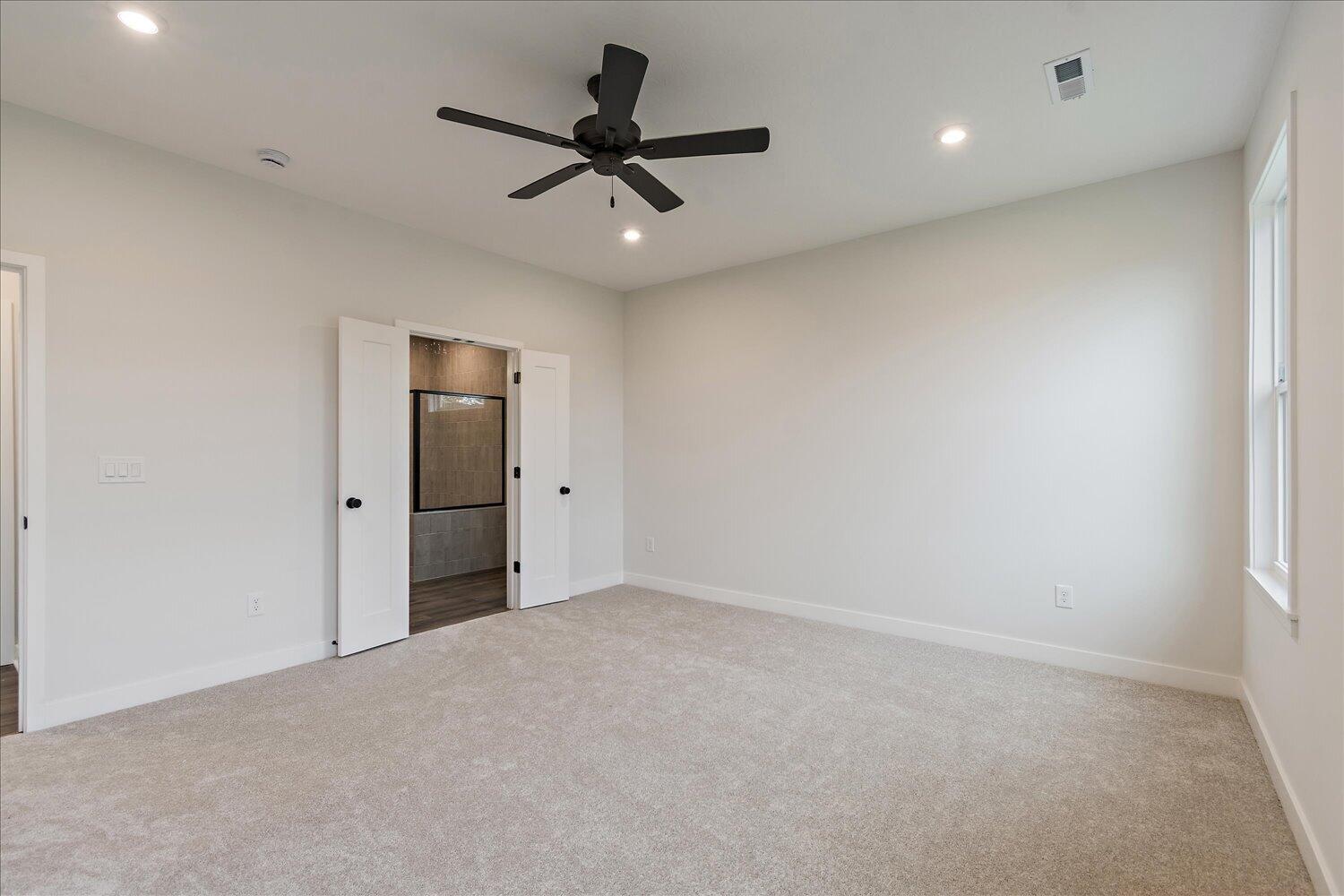 16-Primary Bedroom