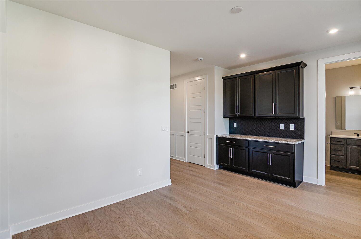 25-Family Room