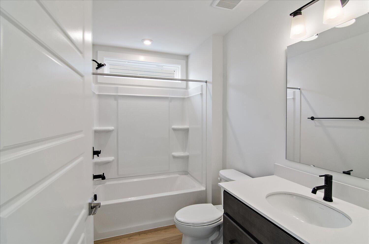 28-Full Bathroom 2