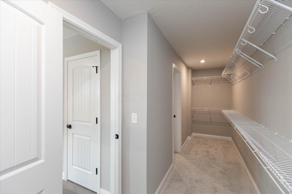 25-Primary Closet