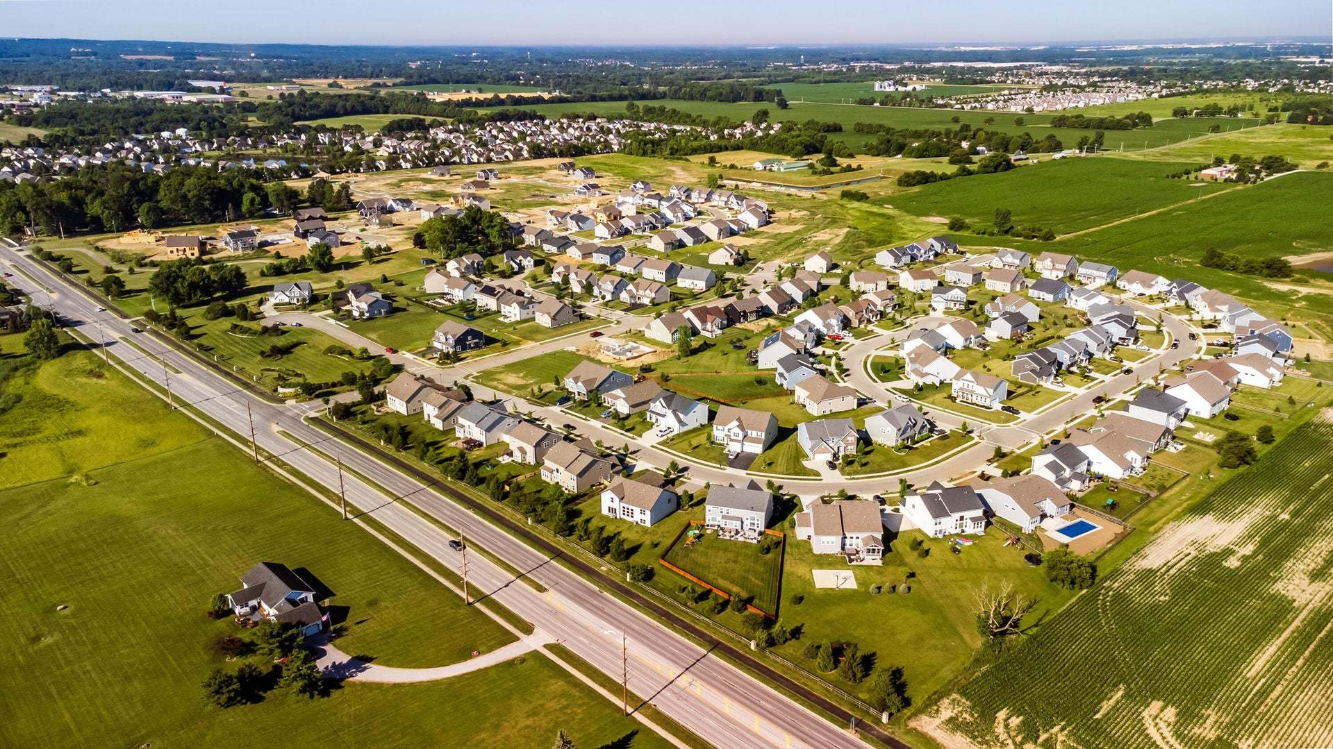 reserve-at-pickerington-ponds_aerial-ove