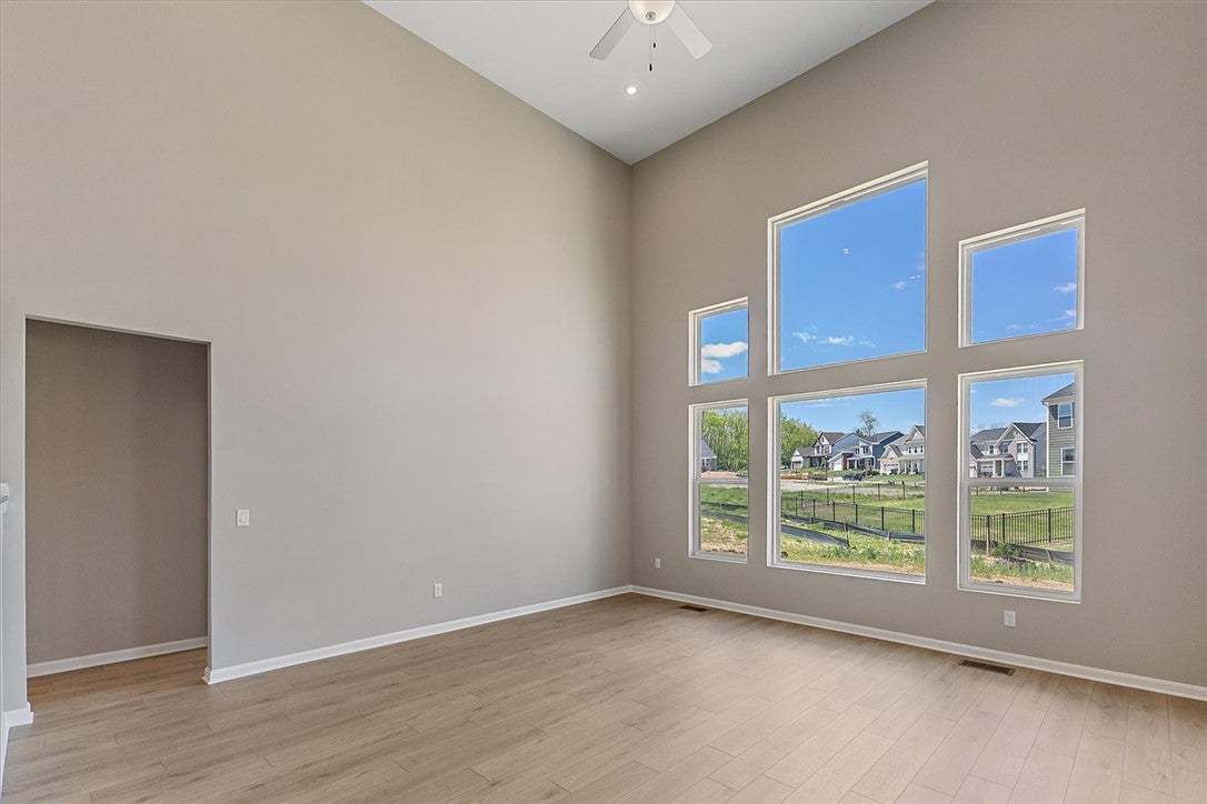 This airy interior offers impressive high ceilings