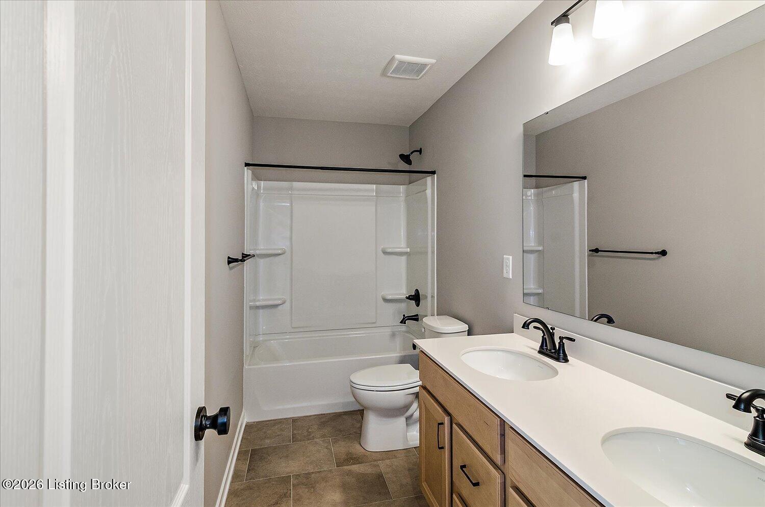 25-Full Bathroom