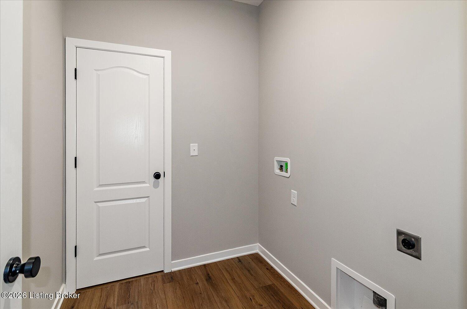 27-Laundry Room