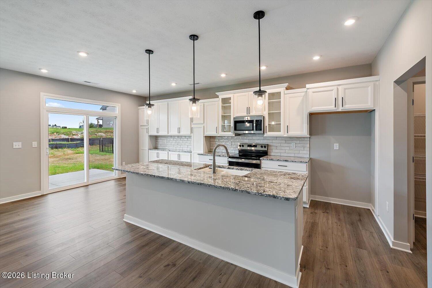 02-Kitchen