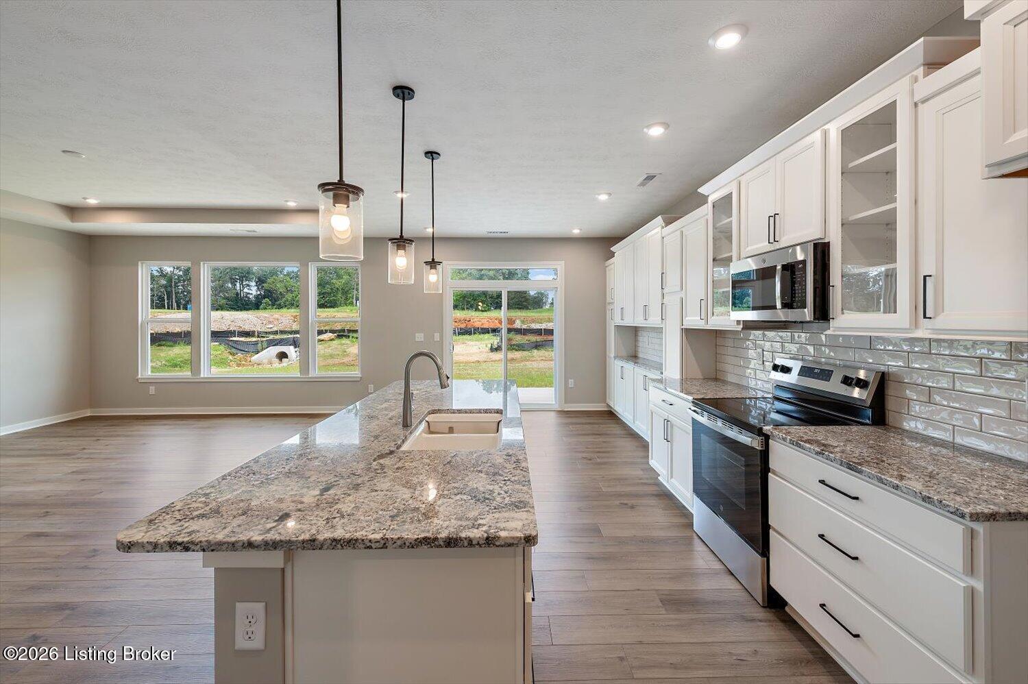10-Kitchen