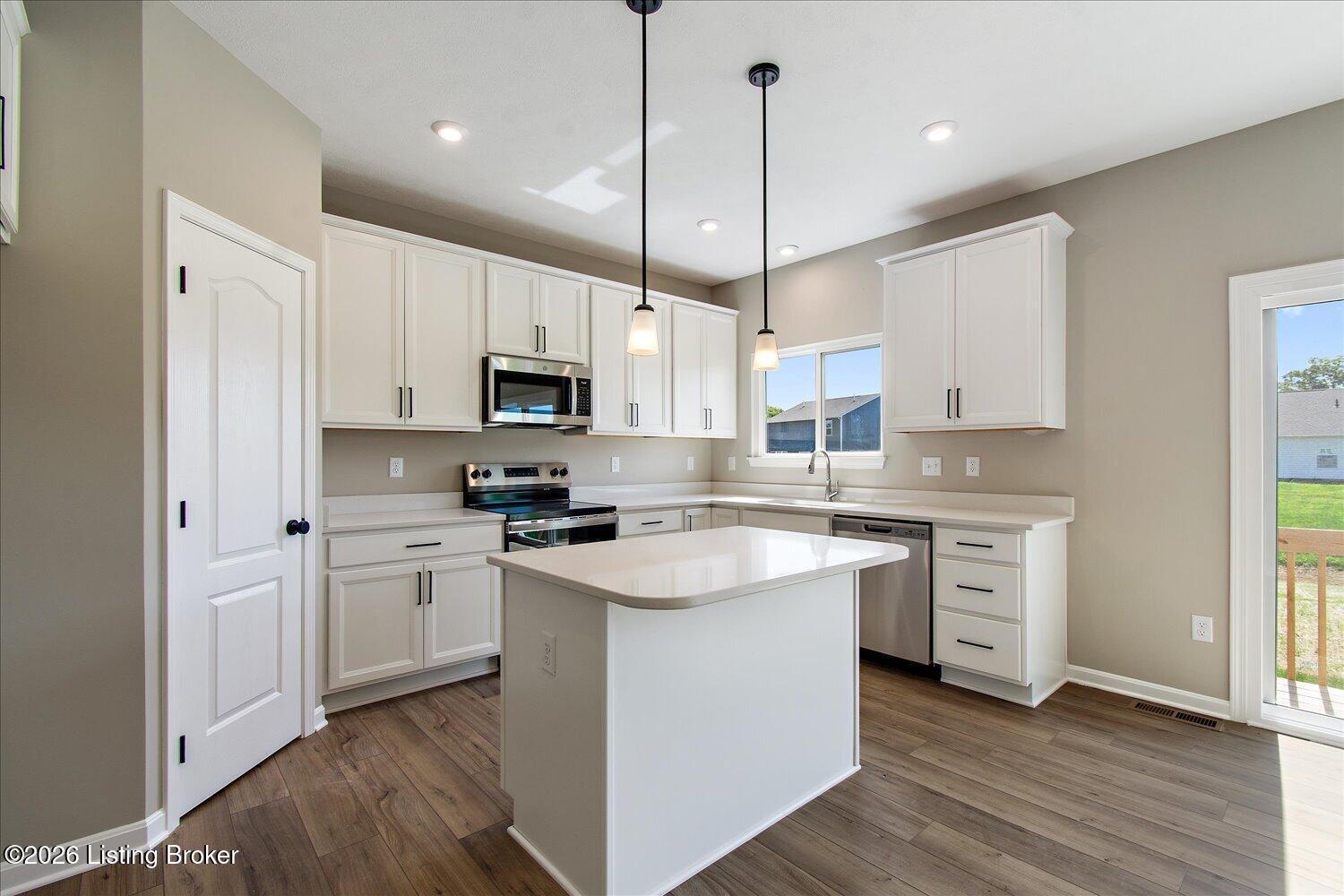 02-Kitchen