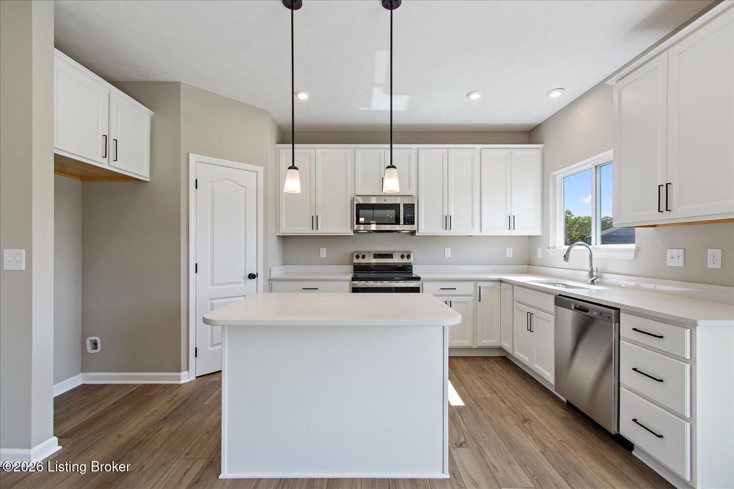 03-Kitchen