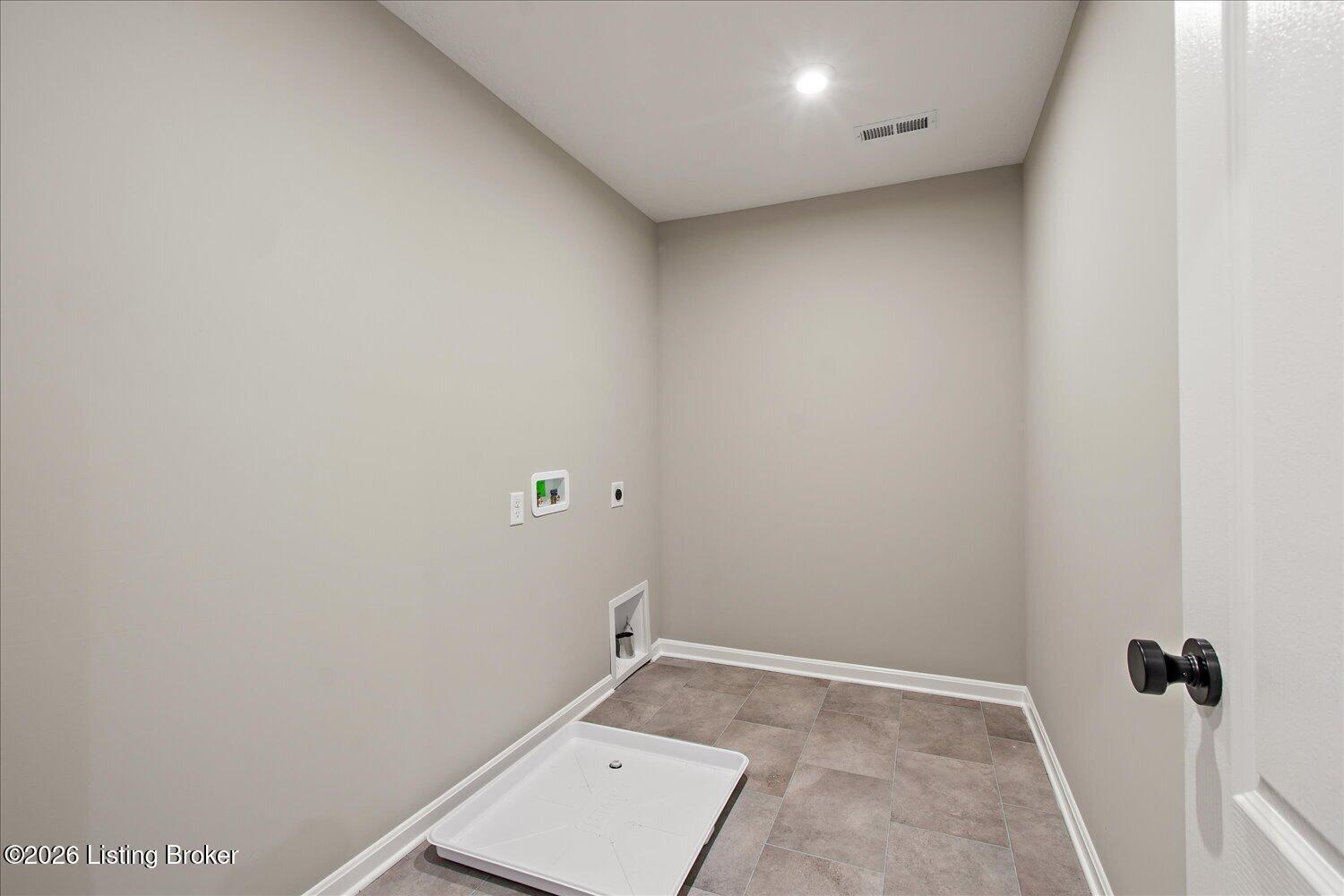 26-Laundry Room