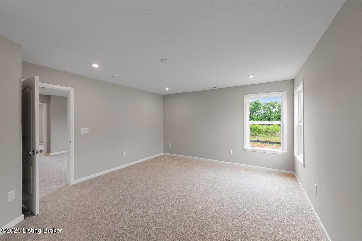 18-Primary Bedroom