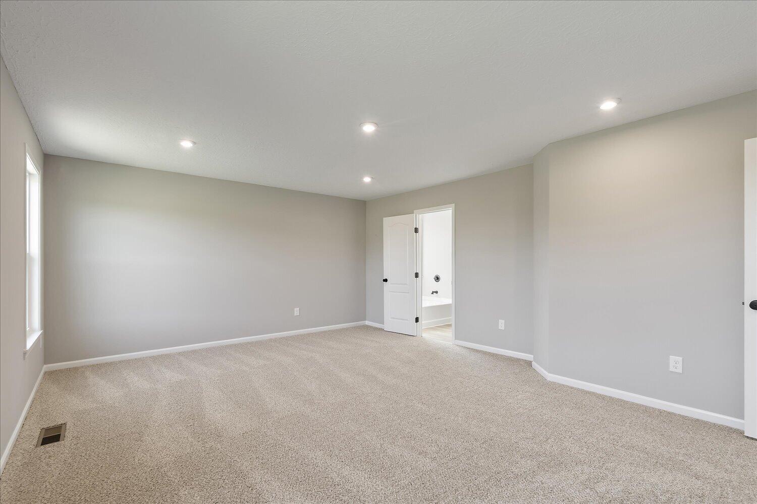 15-Primary Bedroom