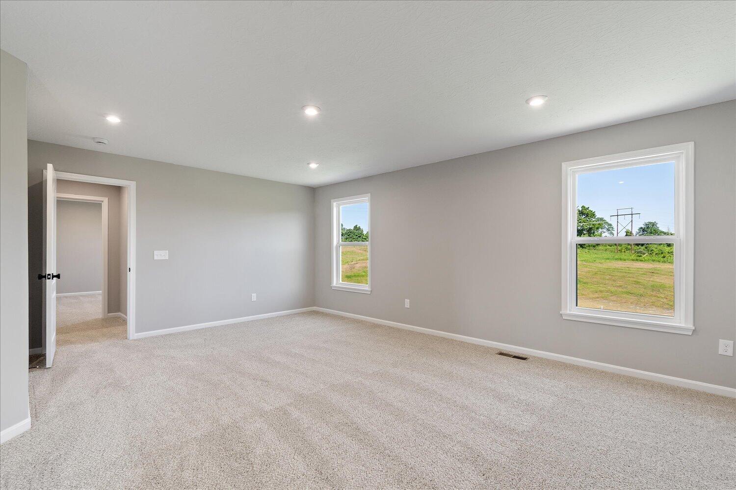 17-Primary Bedroom