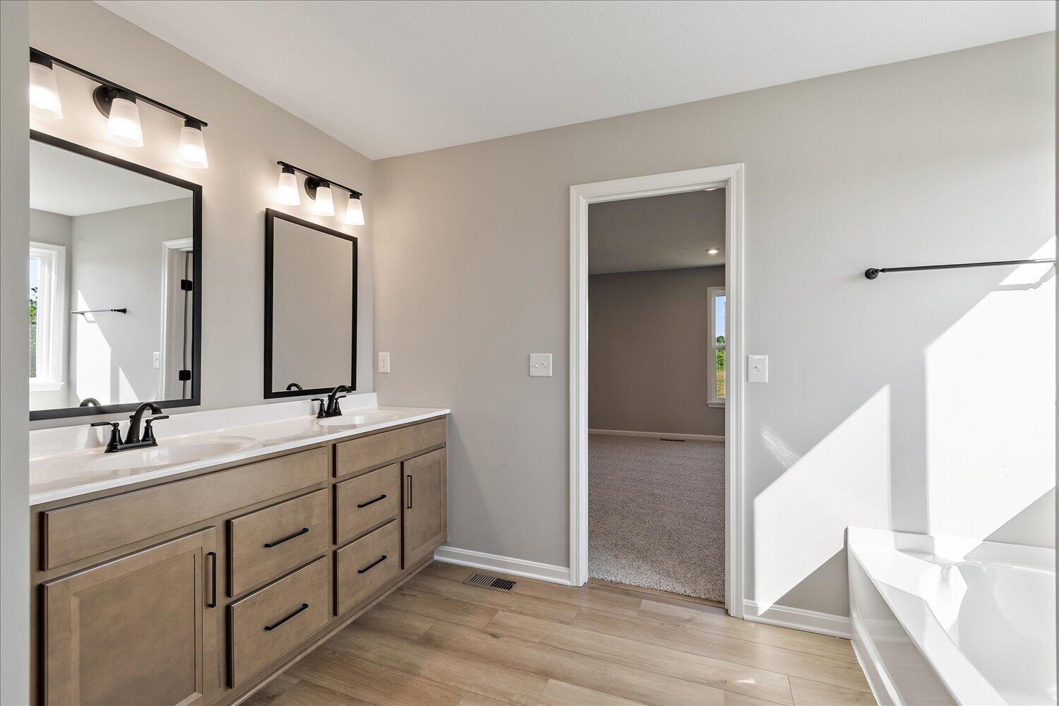 20-Primary Bathroom