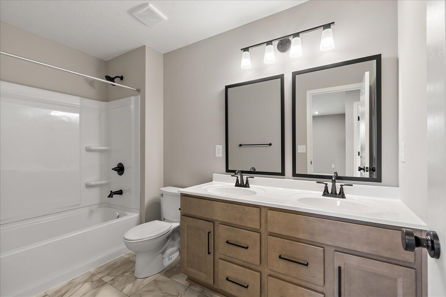 25-Full Bathroom