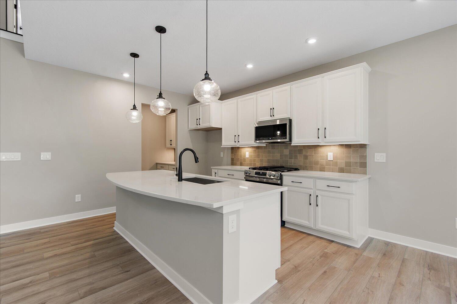 04-Kitchen