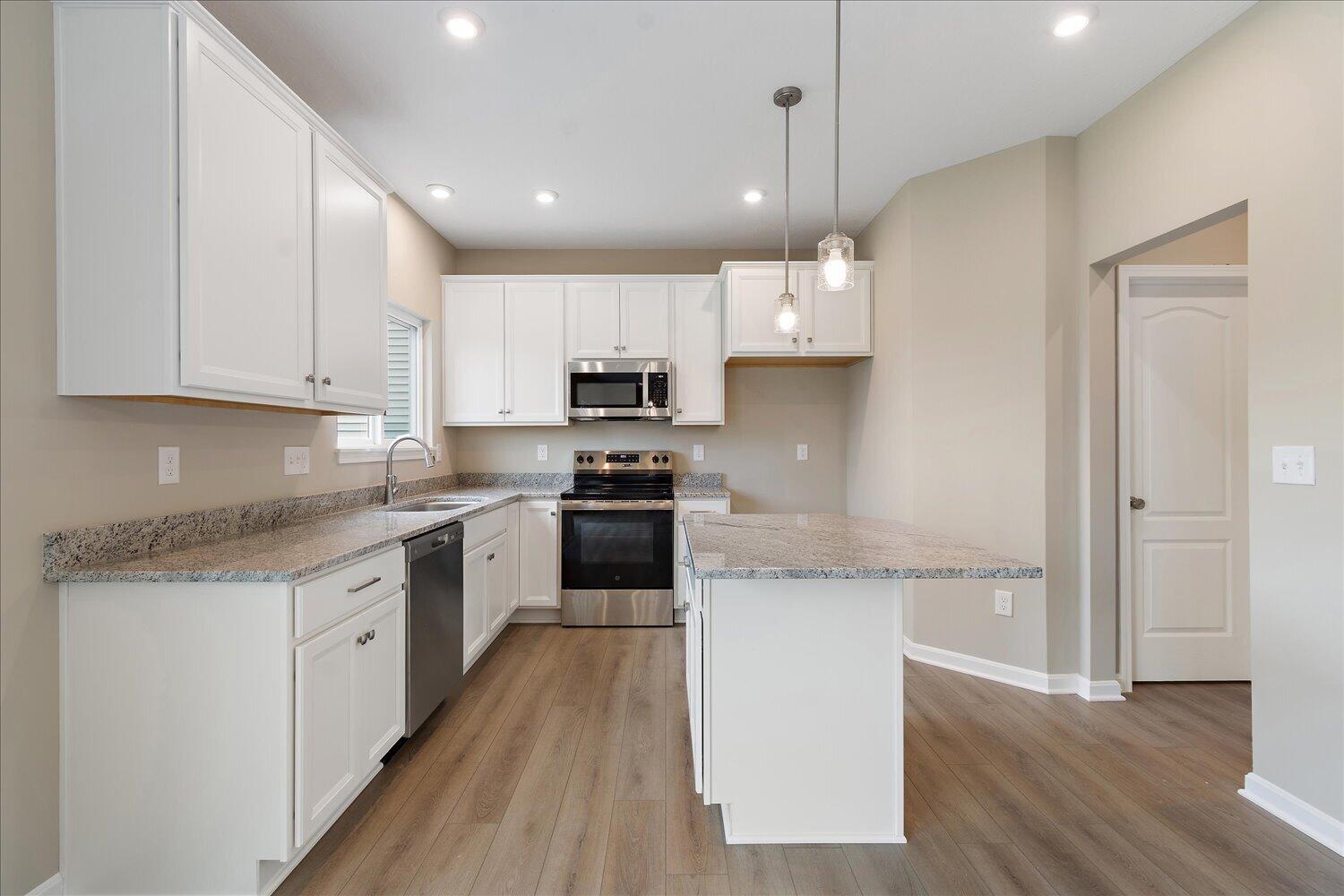 02-Kitchen