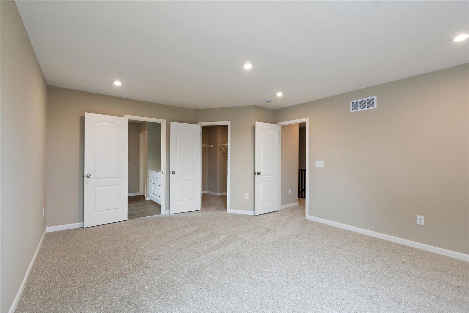 14-Primary Bedroom