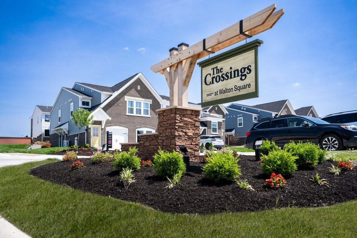 casa en Crossings at Walton Square por Fischer Homes