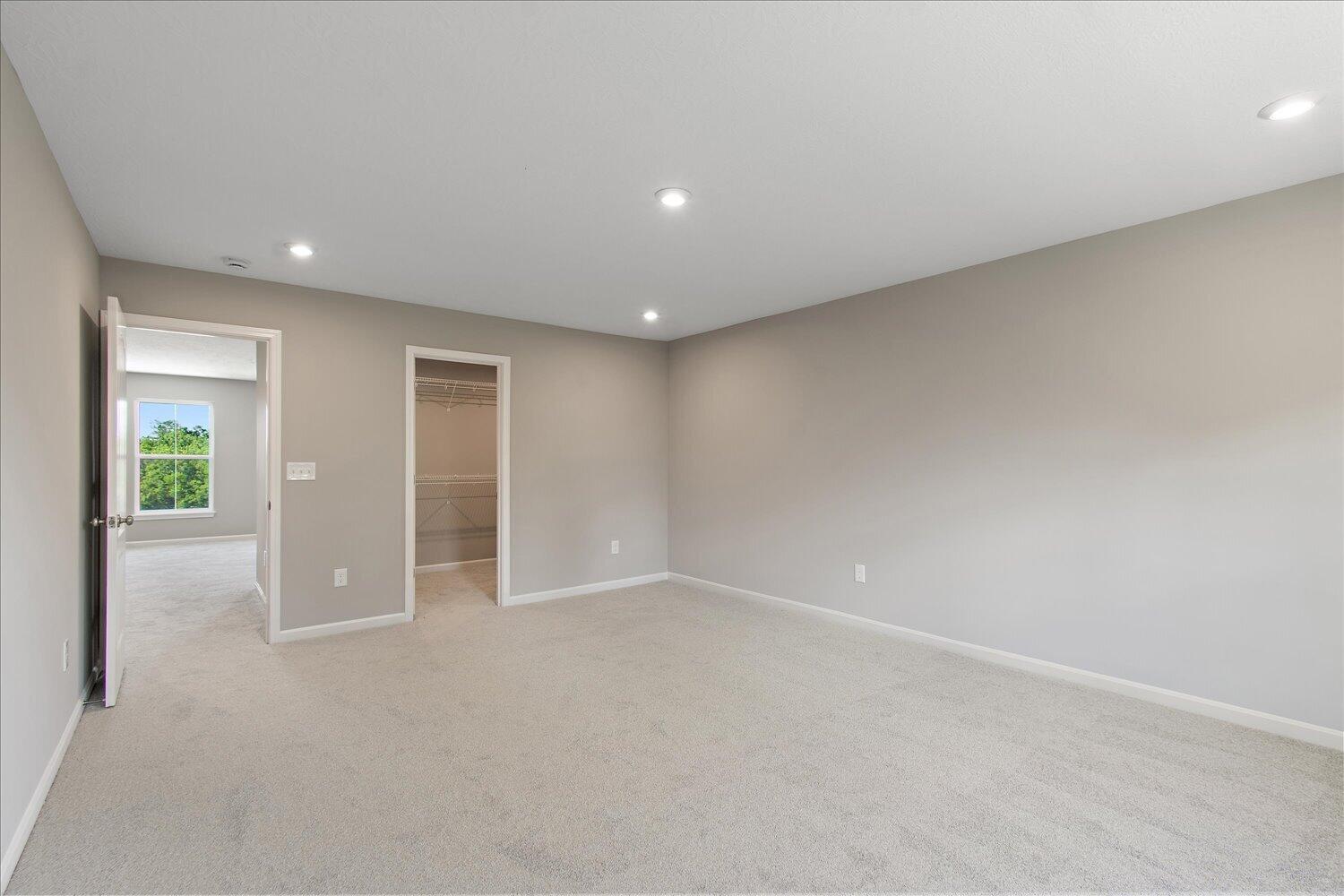 18-Primary Bedroom