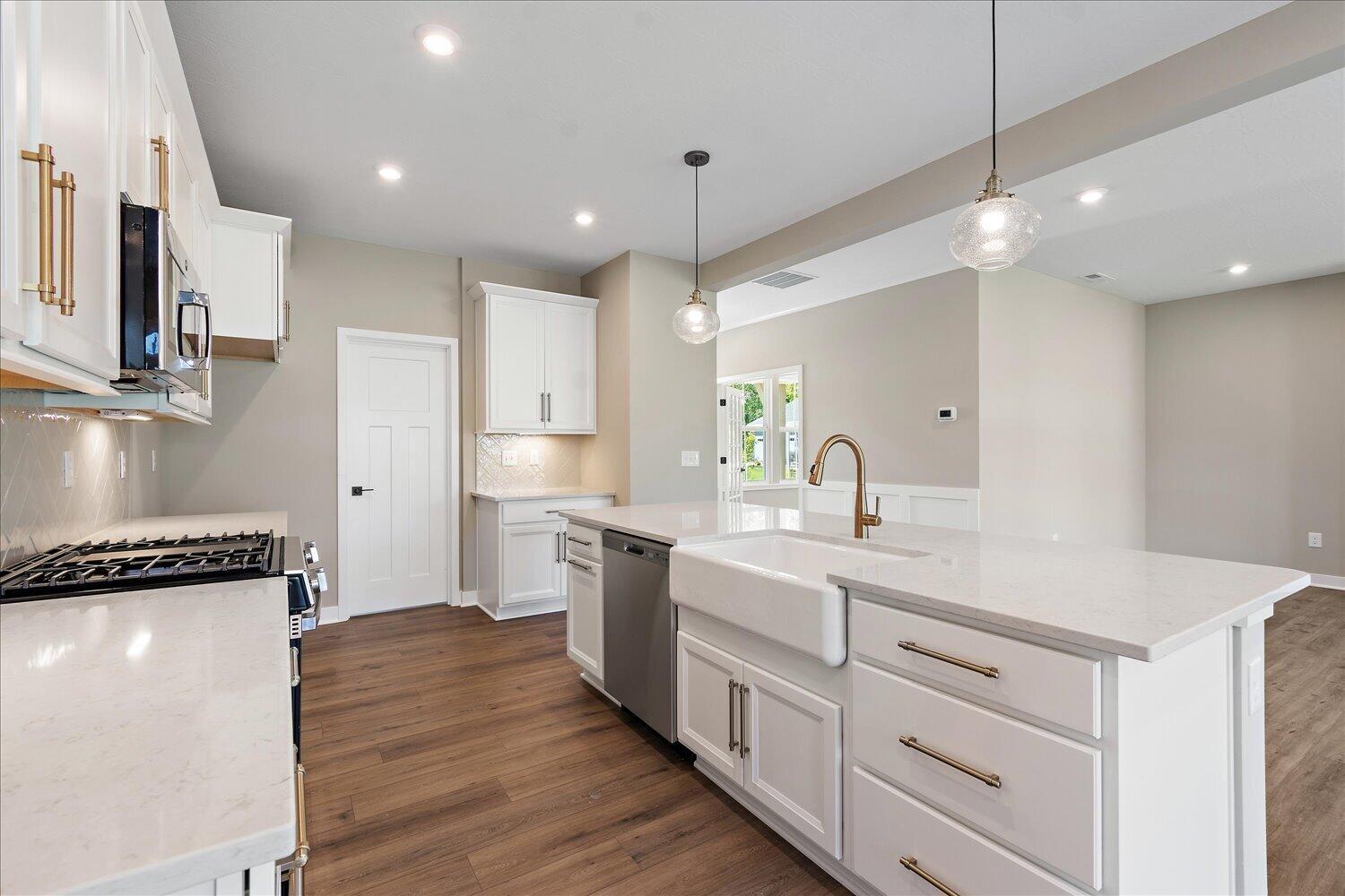 04-Kitchen